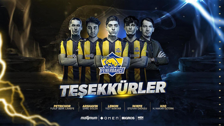 Esses jogadores profissionais de League of Legends estão de olho em todos os bolsos, a sanção da Riot Games está muito à venda!