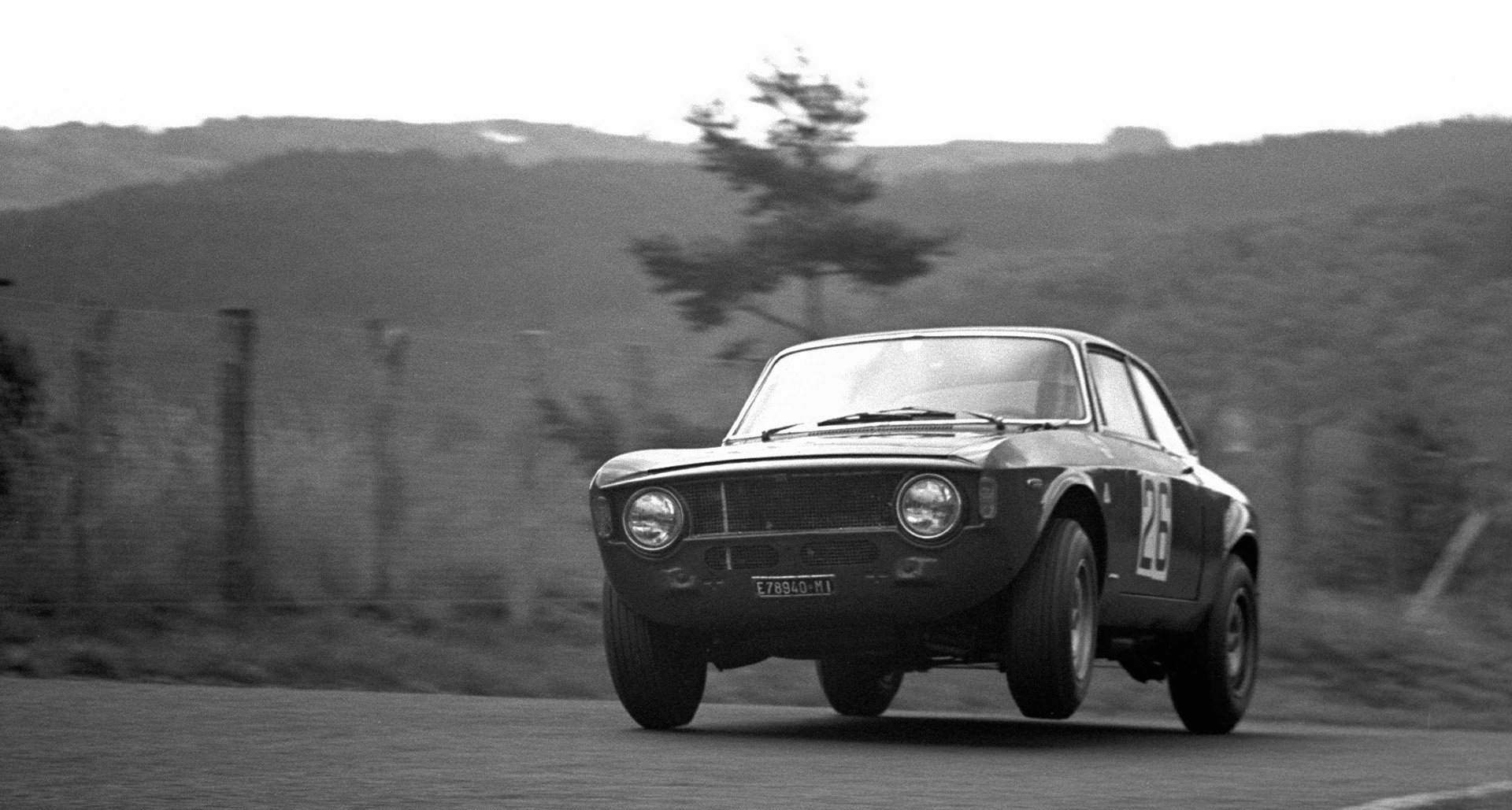 O superalimentado Alfa Romeo Giulia Sprint GTA-SA é um dos carros de corrida mais raros da década de 1960