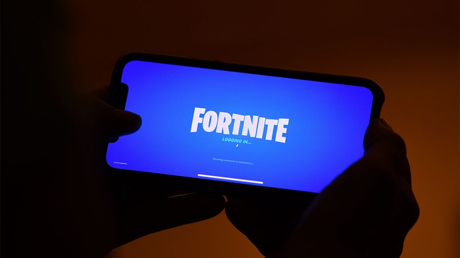Fortnite em um smartphone