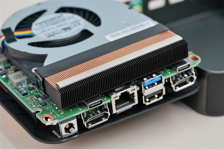 Código na embalagem, consumo de 20W e 95 FPS em League of Legends. Todos os recursos do Xiaomi Host Mini desktop PC 51 Código na embalagem, consumo de 20W e 95 FPS em League of Legends. Todos os recursos do PC de mesa Xiaomi Host Mini