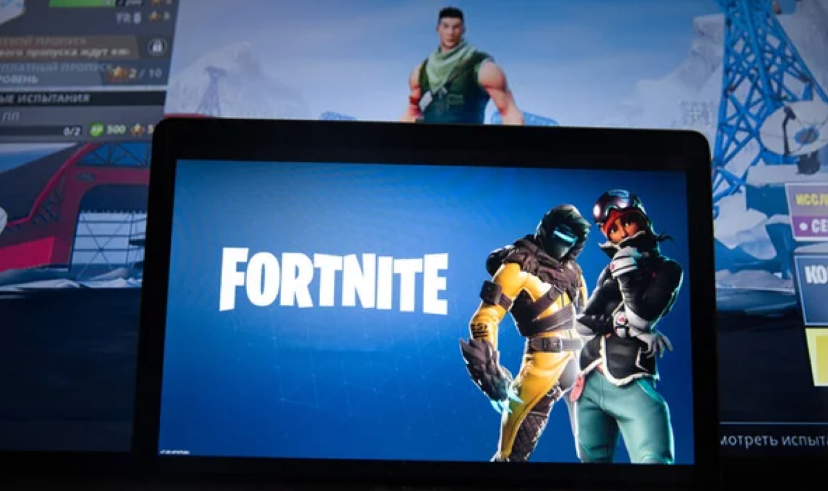 Pais processam a Epic Games por tornar as crianças viciadas em 'Fortnite' • Hollywood desbloqueada
