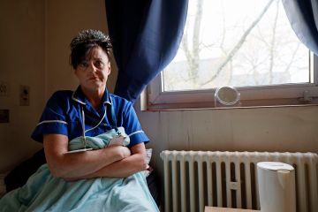 Estou há TRÊS MESES sem aquecimento - tenho que usar casaco para dormir