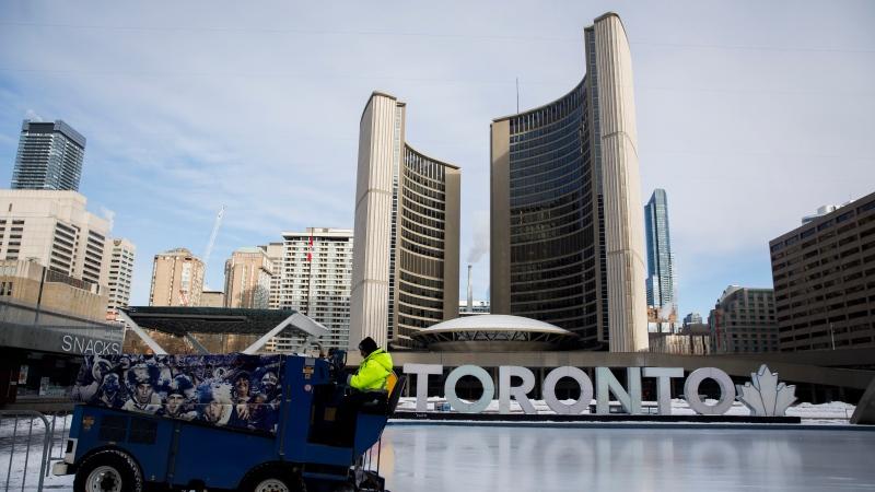 200 colisões em GTA após uma grande tempestade de inverno despejar 17 cm de neve