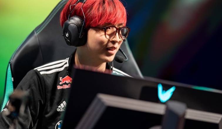League of Legends - Hans sama : « Mon niveau s'élève »