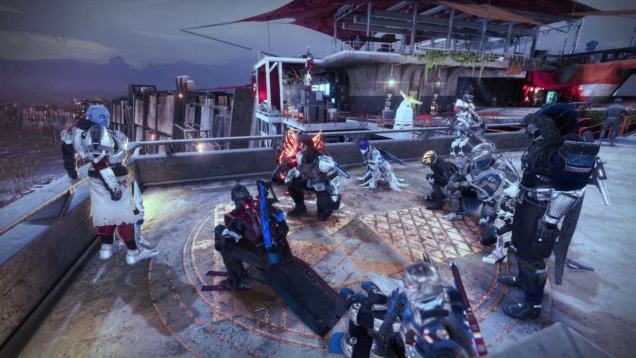 Jogadores de Destiny 2 prestando homenagem ao comandante Zavala de Lance Reddick no jogo