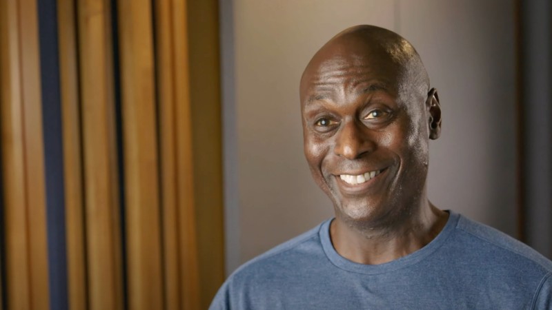 Lance Reddick, ator de Destiny 2, Horizon Forbidden West, morre aos 60 anos