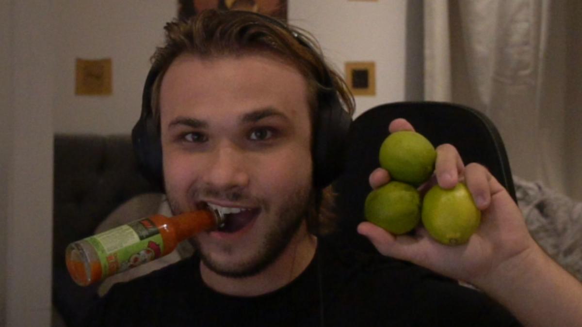 CookieLoL, streamer de League of Legends, pede desculpas por 'erros assustadores'