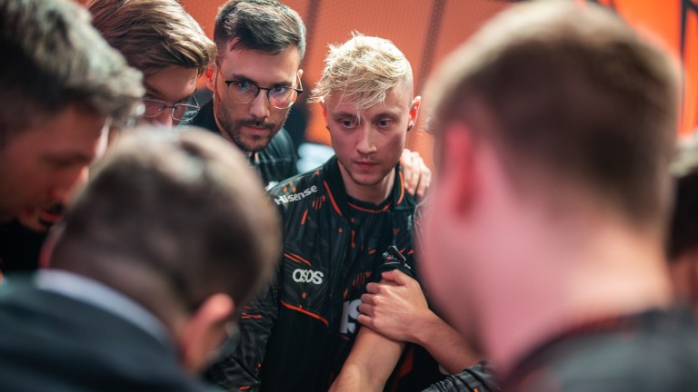 Rekkles afirma que este campeão de suporte LoL é 'OP' apesar dos nerfs recentes