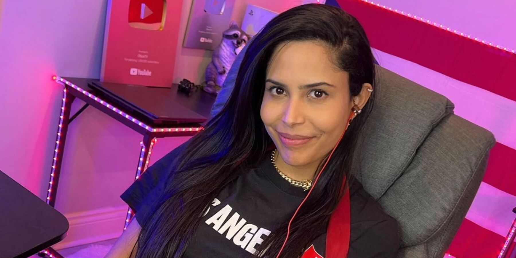 Chica-Twitch