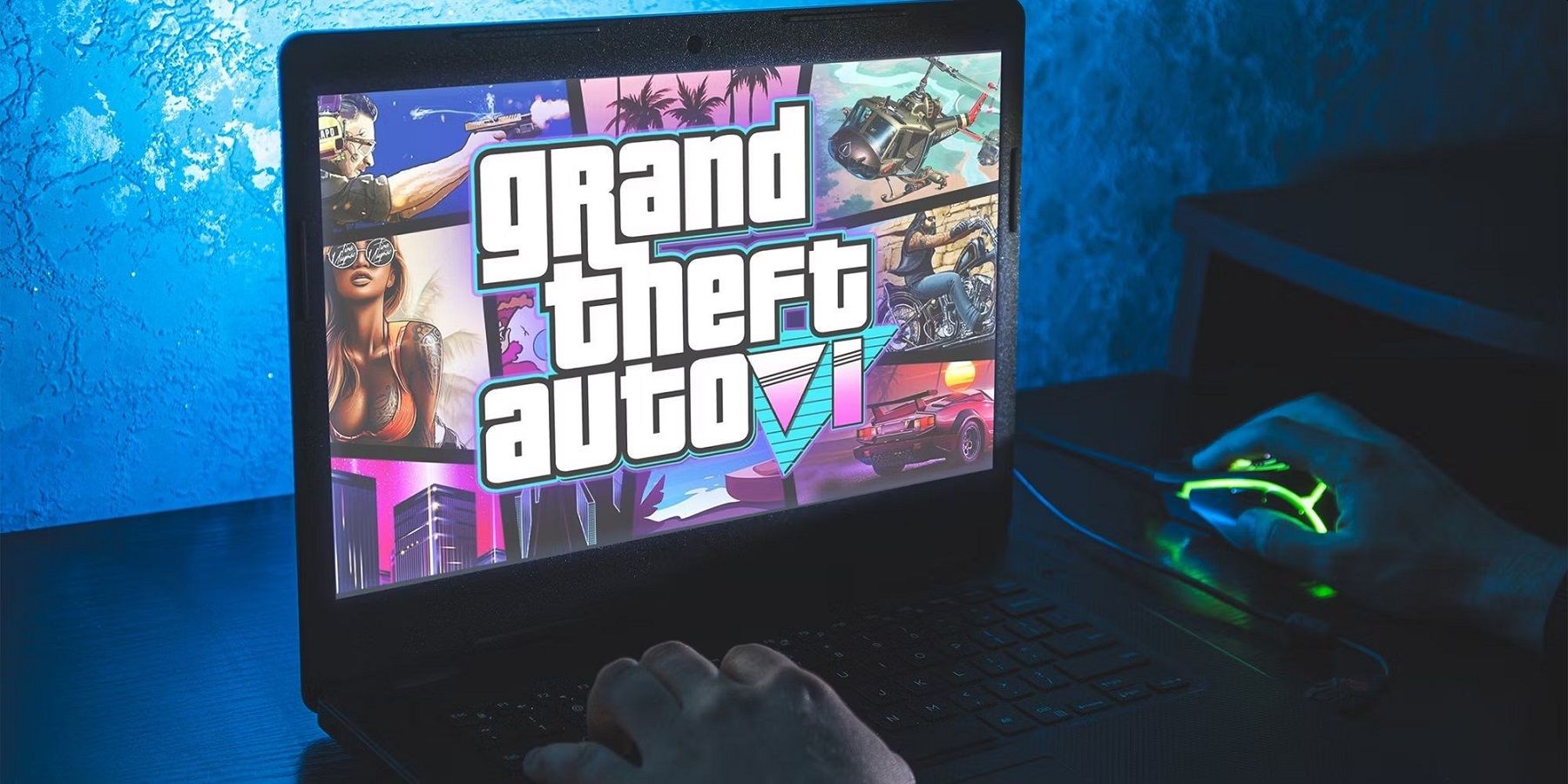 Foto de um laptop com uma imagem no estilo Grand Theft Auto 6 na tela.