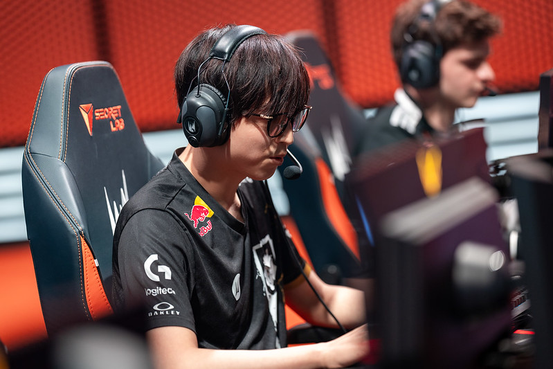 League of Legends - LEC: G2 - Notas FNC