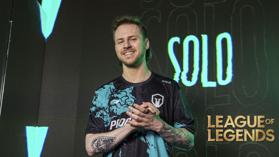 Um "papel" de 30 anos titular na liga maior de League of Legends