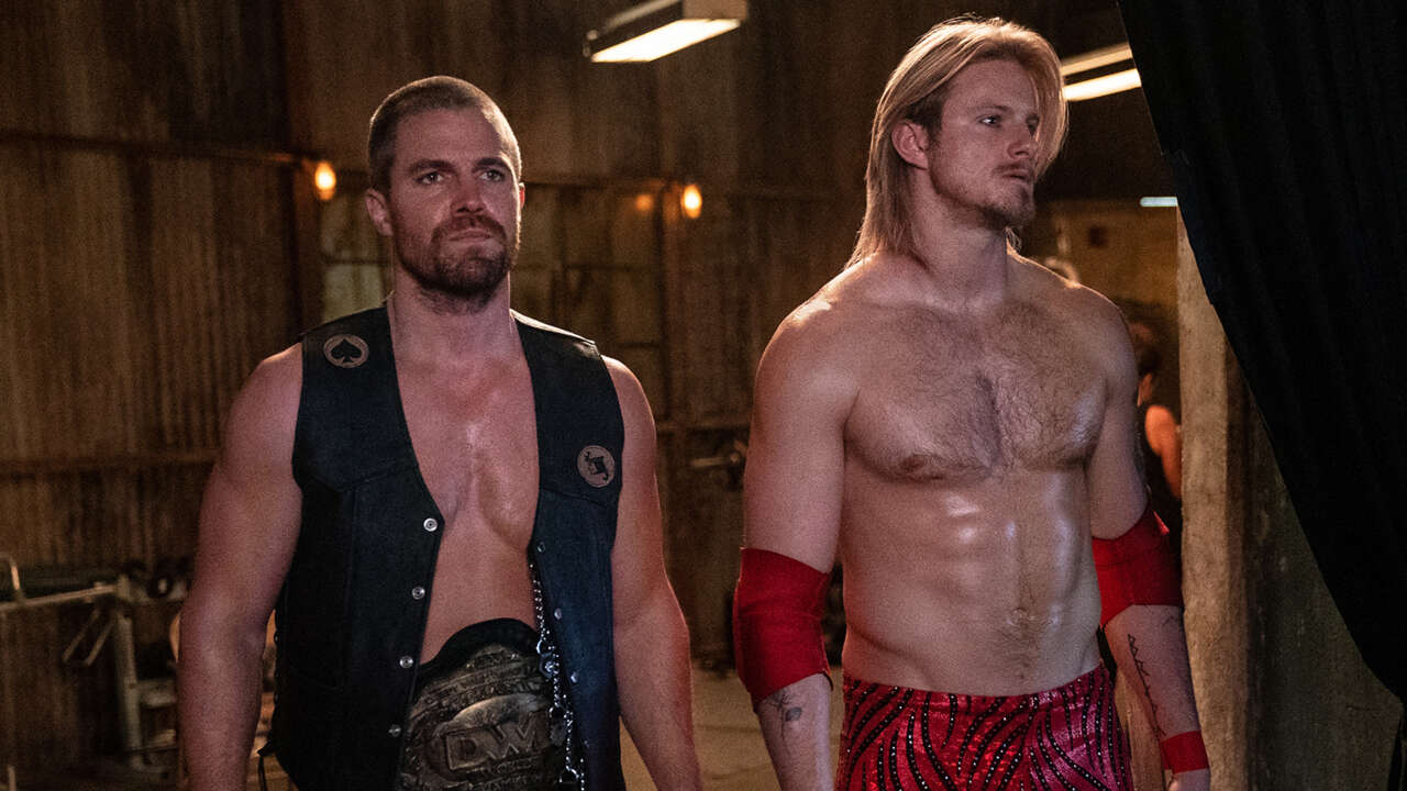 Stephen Amell descarta greve do SAG-AFTRA como "frustrante"