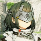 Arknights: Endfield: Um jogo de gerenciamento frustrado por sua imitação de Genshin. A screenshot of Arknights: Endfield. A masked character with dark hair stands in front of a grassy rockface.