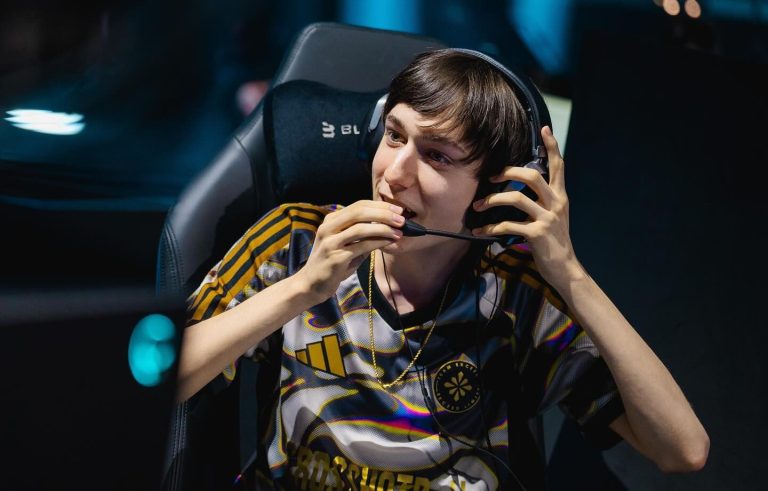 Peterbot Weight Peterbot: A era do profissional Fortnite revelada e sua jornada ...