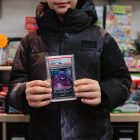 Pokémon: Um evento infantil se transforma em um verdadeiro mercado comercial. I went to a kids' Pokémon event. I expected child's play, but got a trading floor.