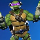 Forite x Teenage Mutant Ninja Turtles: Donatello chega e os fãs estão animados! New Fortnite x Teenage Mutant Ninja Turtles Donatello Drops From NECA